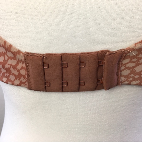 Victoria's Secret Angel Light Lightly Lined Full Coverage Animal Print Bra 32DD - Picture 5 of 10